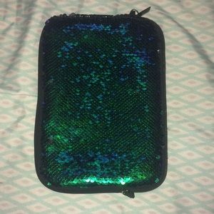 ✨Reversible iPad mini case✨